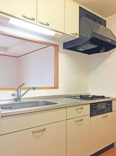 Ｅｌｌｅ　Ｂｏｎｈｅｕｒのキッチン