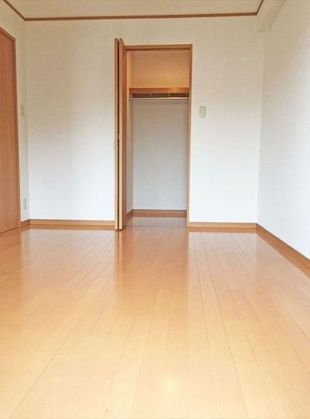 Ｅｌｌｅ　Ｂｏｎｈｅｕｒの寝室