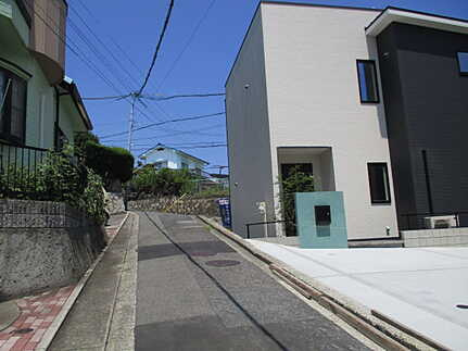 西区井口1丁目の前面道路含む現地写真