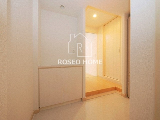 クローバー・ビュー上本町の玄関