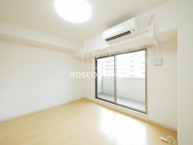 クローバー・ビュー上本町の洋室