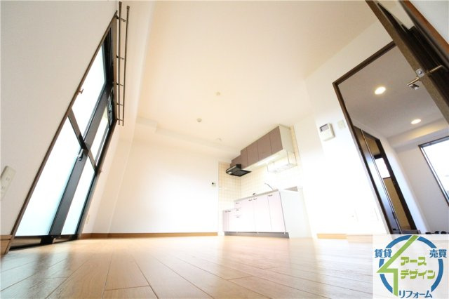 マーベラスの居間・リビング|※類似写真