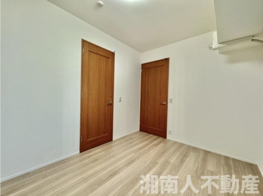 グランシティユーロリゾート葉山南の洋室|明るい洋室です