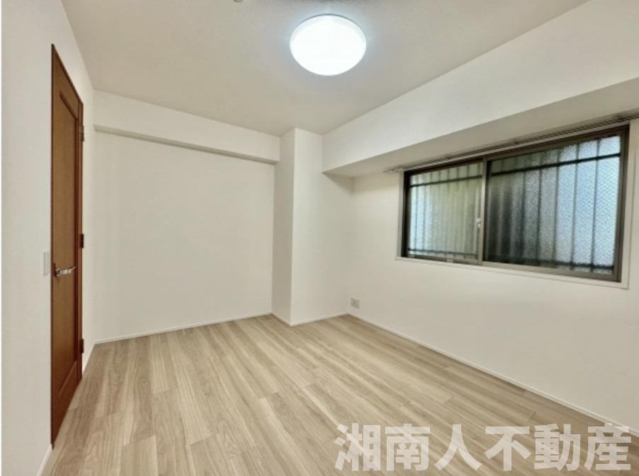 グランシティユーロリゾート葉山南の洋室|ゆったりした洋室です