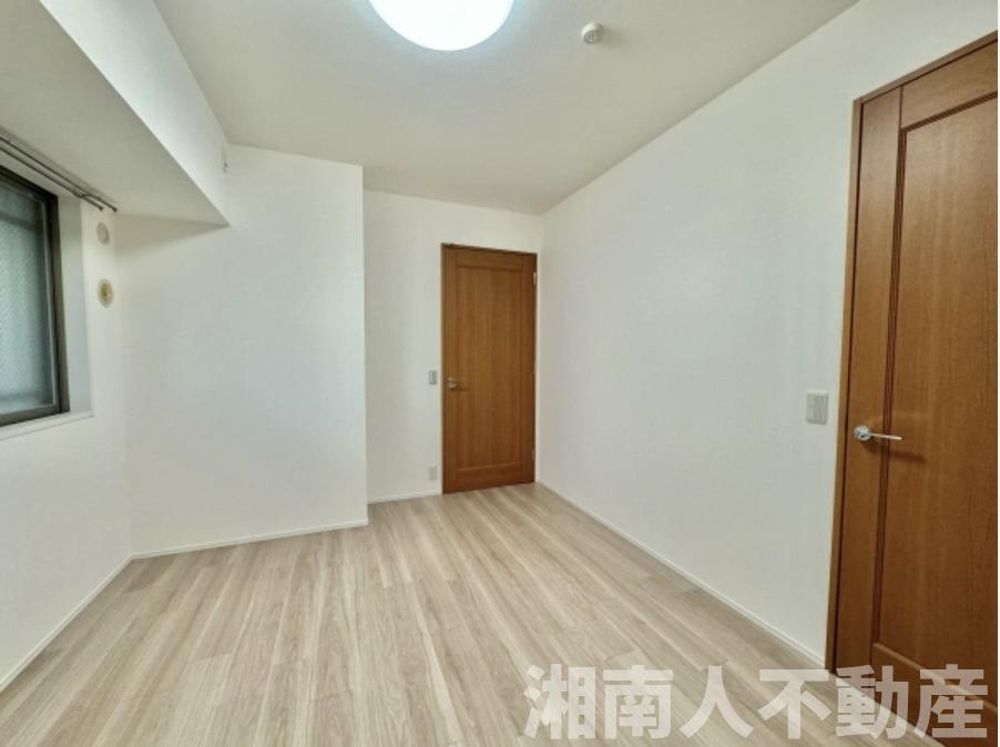 グランシティユーロリゾート葉山南の洋室|個人の部屋や寝室として使える洋室です