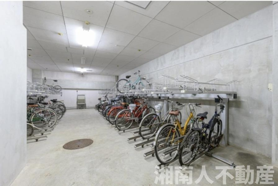 グランシティユーロリゾート葉山南の駐輪場