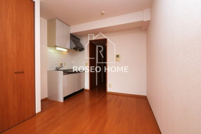 クリーデンス福島の居間・リビング