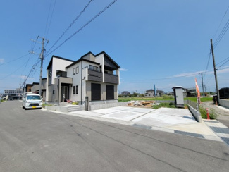 【外観】 | 甲府市上今井町 南西角地 オール電化・長期優良住宅認定新築