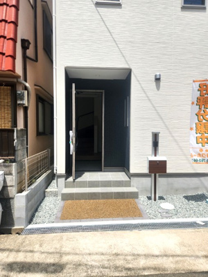 【玄関】 | 池田市豊島北２丁目新築戸建