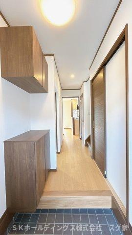 南丹市園部町小山西町柿ノ木谷　戸建ての玄関