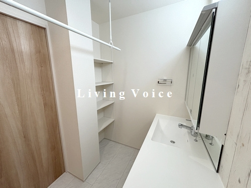 【玄関】 | 【仲介手数料０円】相模原市南区相模台6丁目2期　新築一戸建て　全2棟 | 相模原市南区相模台6丁目2期　新築一戸建て　全2棟