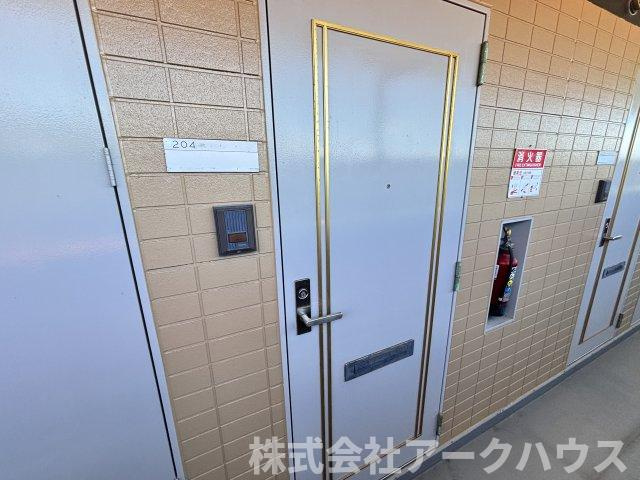 西松原レジデンスのエントランス