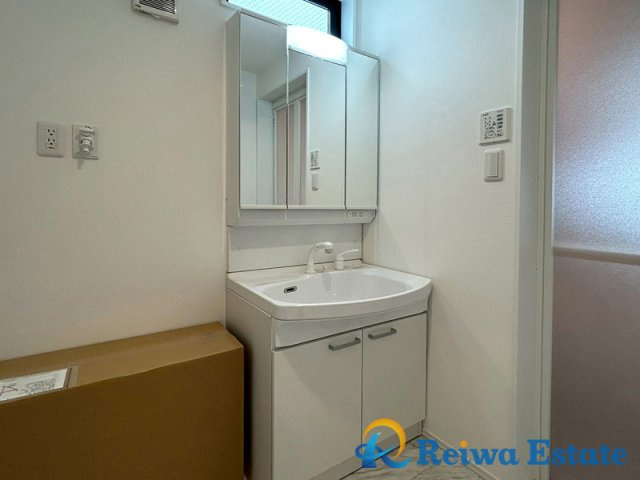 新築戸建　茅ヶ崎市浜須賀の独立洗面台