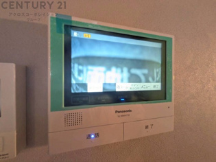 ウルトラナノバブル水は触れたときに当たり心地も柔らかく、毛穴よりも小さなウルトラナノバブルは毛穴の汚れも洗浄し、角質層まで浸透するので保湿効果もありお肌にとても優しいです