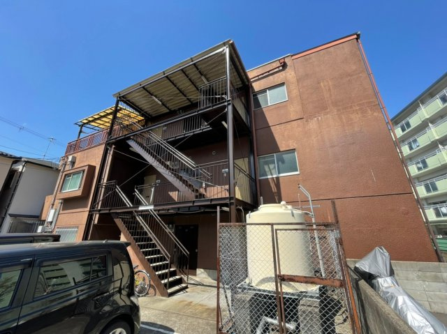 リバーサイドハイツのエントランス