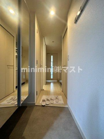 LiveCasa本町の玄関