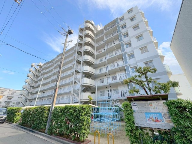 カルム東淀川の外観