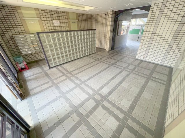 カルム東淀川のロビー