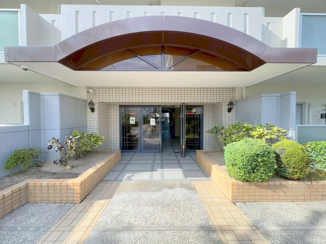 カルム東淀川のエントランス