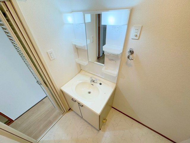 カルム東淀川の独立洗面台