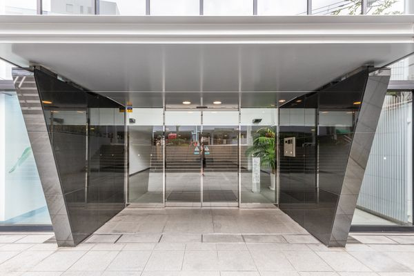 イクサージュ目黒 のエントランス