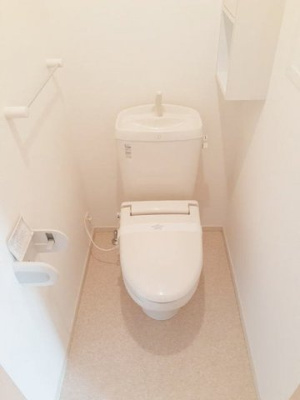 【トイレ】 | アルグ・ソラーレ | ゆったりとした空間のトイレです