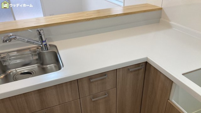 川口市行衛　中古一戸建てのキッチン