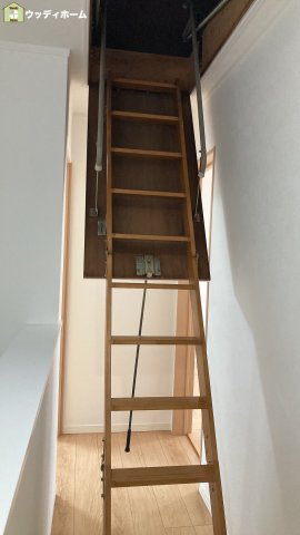 川口市行衛　中古一戸建ての内装