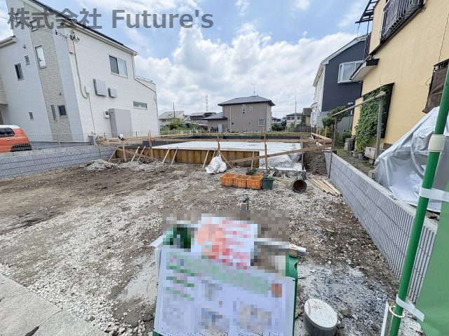 吉川市中曽根2丁目　新築戸建　全1棟の外観|現地の写真になります。