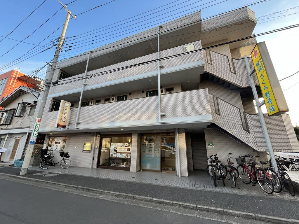 ワコーレエレガンス北綾瀬の外観