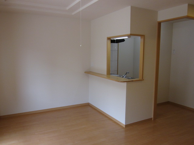 オーピュールの居間・リビング|カウンター