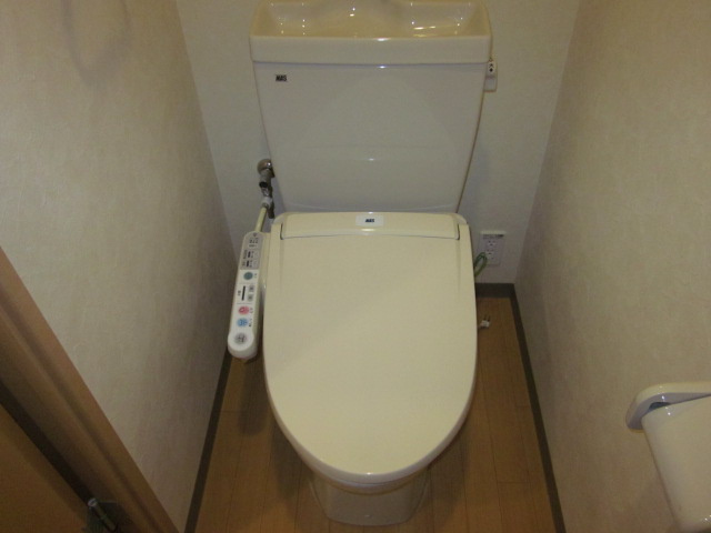 オーピュールのトイレ|シャワー付トイレ