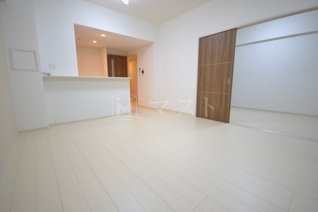 ショウエイ靭の居間・リビング