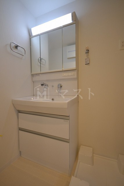 ショウエイ靭の洗面所