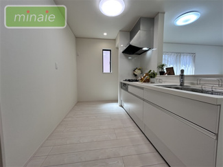 【キッチン】 | 平日・土日も見学できます　ランドリークローゼット付き　南三咲　B号棟 | 同タイプ