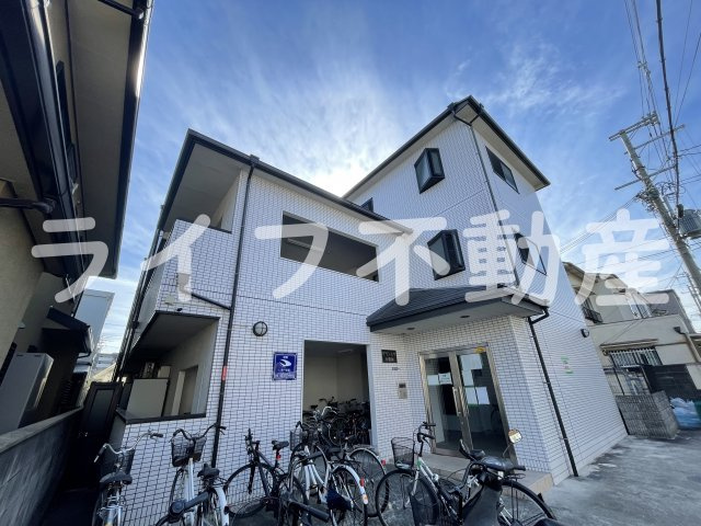 グランミサ公園前の外観