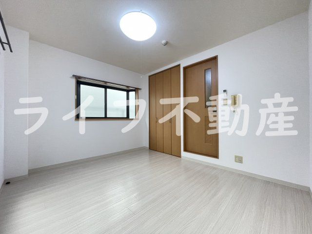 グランミサ公園前の居間・リビング