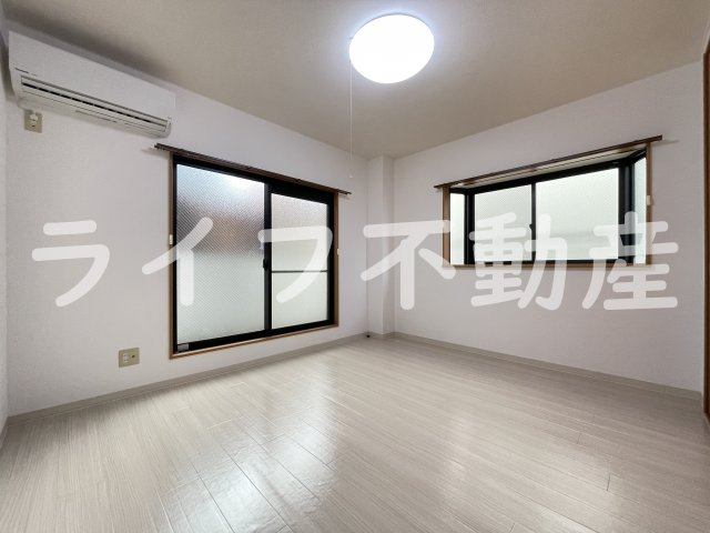 グランミサ公園前の居間・リビング