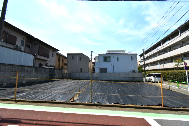 羽沢2丁目・売地・B区画の前面道路含む現地写真