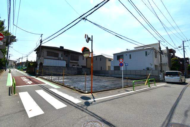 羽沢2丁目・売地・B区画の前面道路含む現地写真