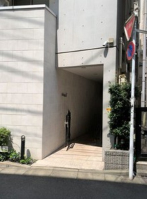 【エントランス】 | ラルジュα