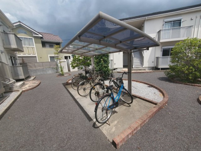 【その他共用部分】 | グリーンヴィレッジB棟 | 駐輪場です