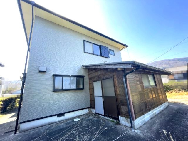 高島市鹿ケ瀬中古戸建の外観