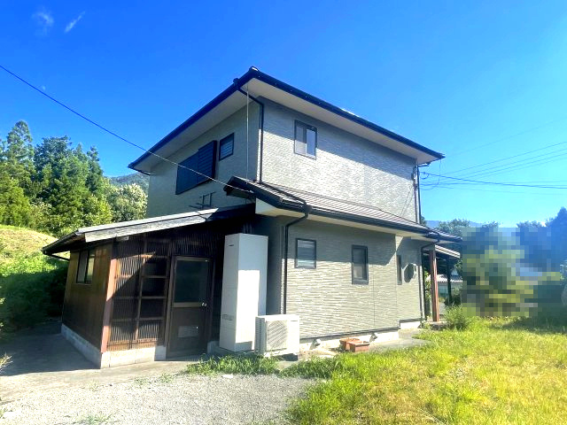 高島市鹿ケ瀬中古戸建の外観
