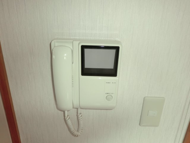 尾池マンションのセキュリティ|モニター付きインターフォン