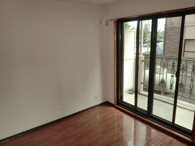 尾池マンションの洋室