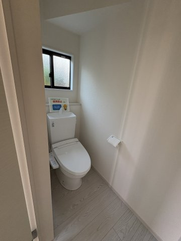 【トイレ】 | 糟屋郡志免町王子3丁目2期　1号棟（全2棟）【仲介手数料無料・0円】 | 現地写真。