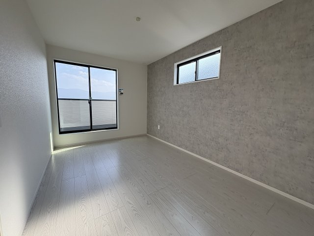 【寝室】 | 糟屋郡志免町王子3丁目2期　1号棟（全2棟）【仲介手数料無料・0円】 | 現地写真。