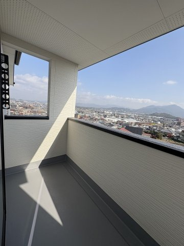 【バルコニー】 | 糟屋郡志免町王子3丁目2期　1号棟（全2棟）【仲介手数料無料・0円】 | 現地写真。