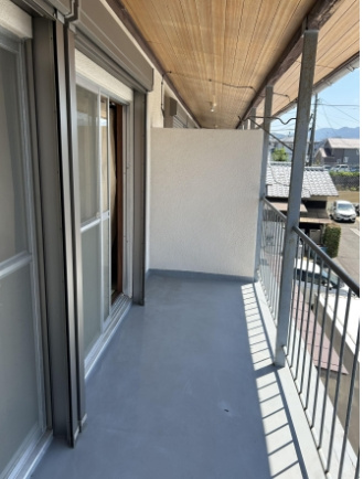 【バルコニー】